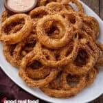A platter of onion rings.